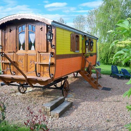 La Roulotte De Pommette Et Billy Bed and Breakfast La Hoguette Εξωτερικό φωτογραφία
