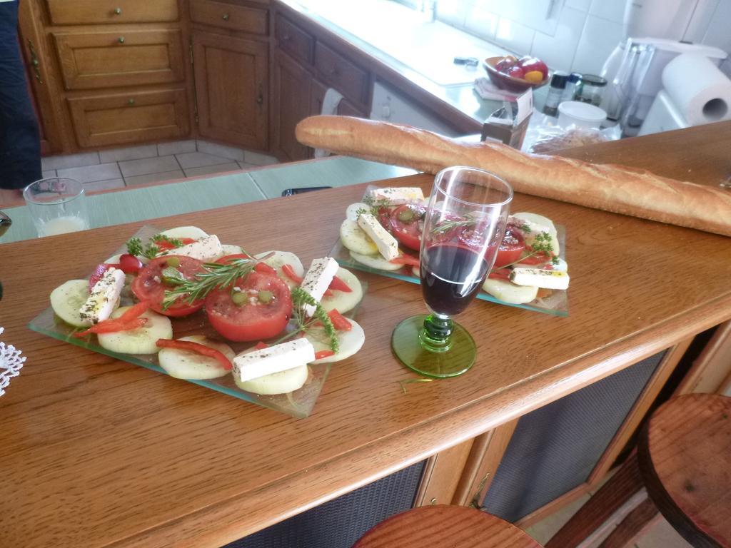 La Roulotte De Pommette Et Billy Bed and Breakfast La Hoguette Εξωτερικό φωτογραφία